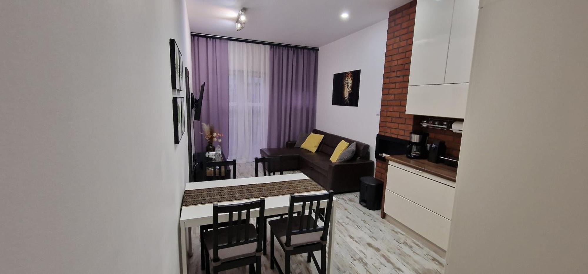 Leopard Apartment *